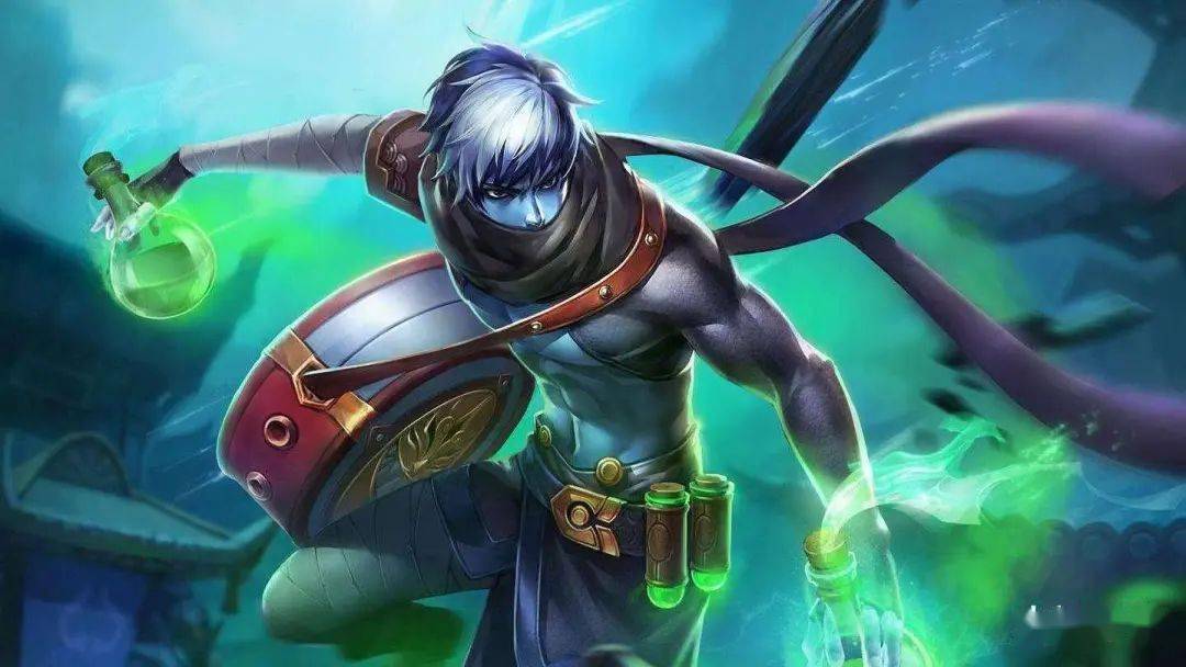 三十二赛季扁鹊出装推荐与玩法解析是什么？